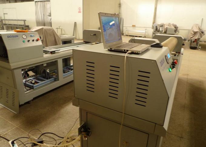 O equipamento UV giratório azul do gravador do laser, máquina de gravura 2200mm/3500mm de matéria têxtil seleciona a largura 5